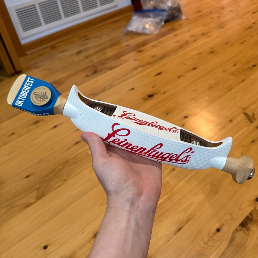 Leinenkugel’s Oktoberfest Canoe Beer Tap Handle 13.5” Breweriana Collectible